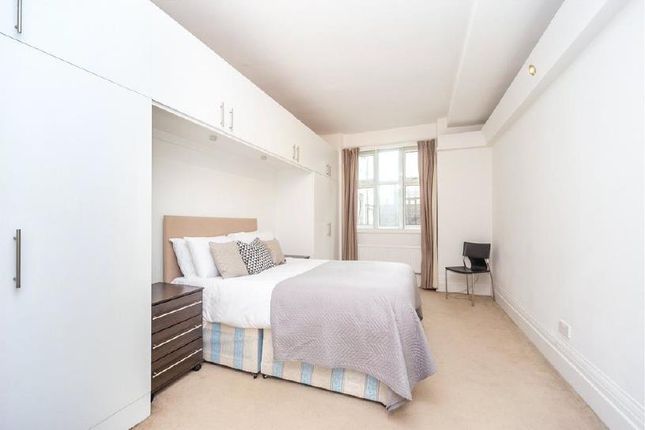 Flat to rent in Park Road, St John's Wood