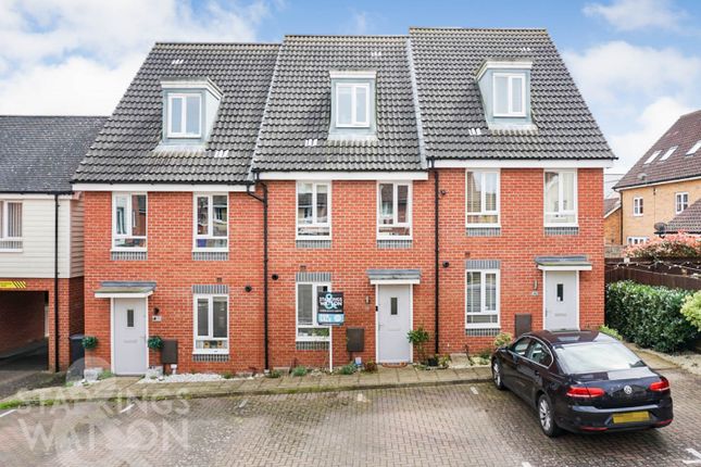 Thumbnail Town house for sale in Heron Road, Queens Hill, Norwich