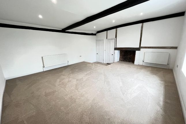 Master Bedroom2.Jpeg