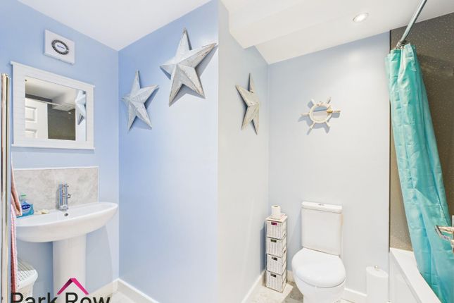 1A, Cherry Tree Court, Leeds photo 4