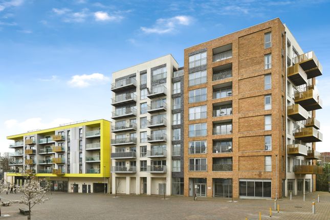 Thumbnail Flat for sale in 3 Cunard Square, Chelmsford