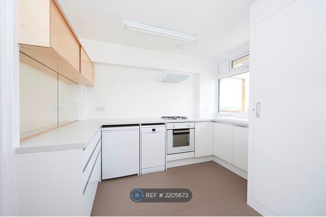 Thumbnail Flat to rent in Withy House, London