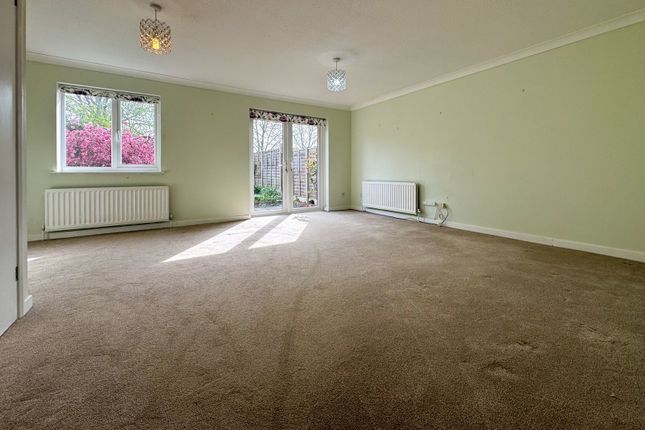 10, Hasted Drive, Alresford photo 4