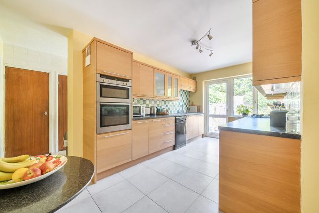 3, Meadowcroft, Bromley photo 2