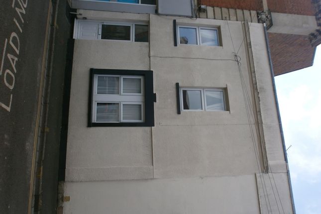 Flat to rent in Hopkins Street, Weston-Super-Mare BS23