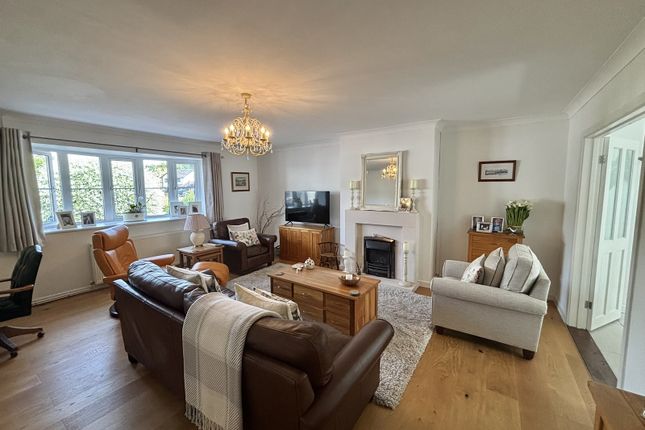 12, Parc Cawdor, Llandeilo photo 4