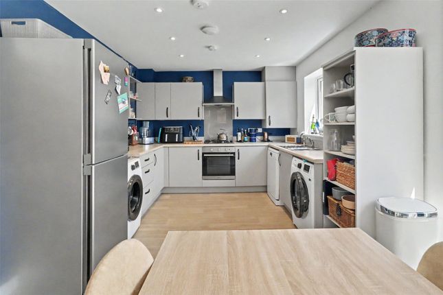 21 Catkins Close, South Molton Devon, Devon photo 4