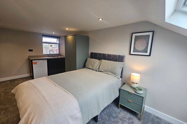 Room 6, Maidstone photo 3