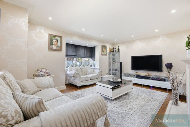 2, Peregrine Road, Essex photo 2