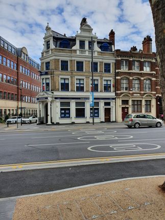 Office to let in High Street, London