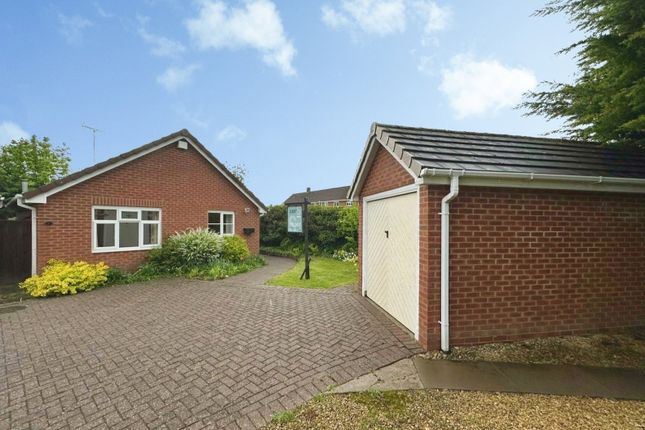 2-bed house on 7, Hazelmere Drive, Castlecroft, Wolverhampton, £295,000