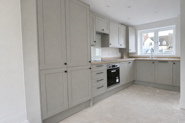 5, Spread Eagle Mews, Witham photo 4