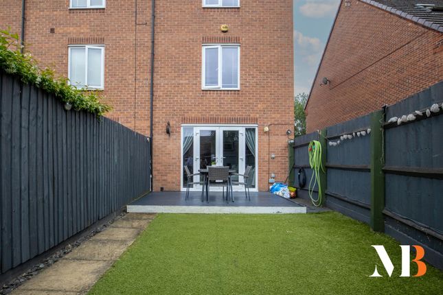 20, Summerhill Lane, Coventry photo 4
