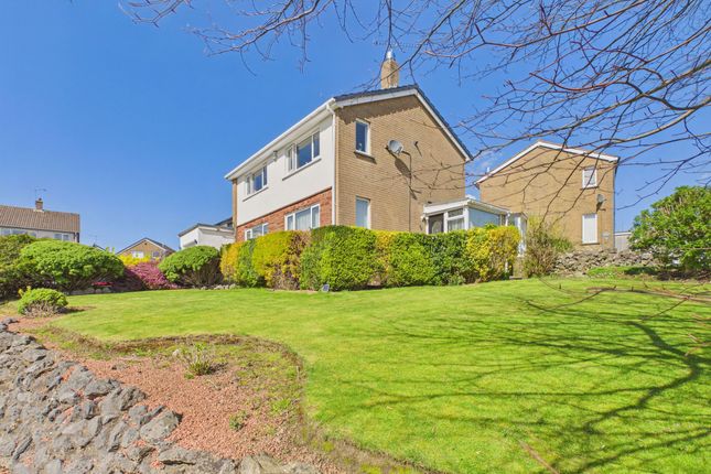 54 Whitestiles, Workington photo 2