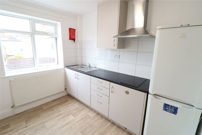 Raynton Drive, Hayes photo 3
