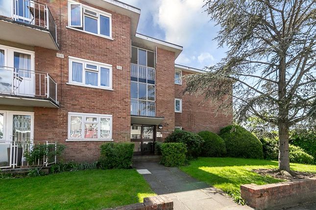Flat for sale in Winlaton Road, Bromley, Kent