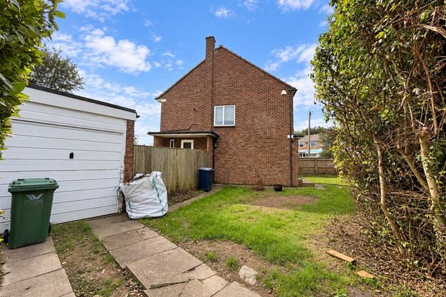 4, Hithercroft Road, High Wycombe photo 3