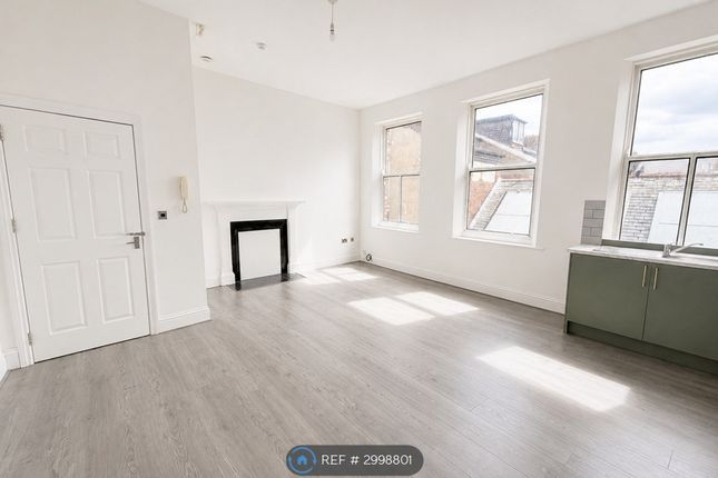 Flat   John Street, Sunderland photo 4