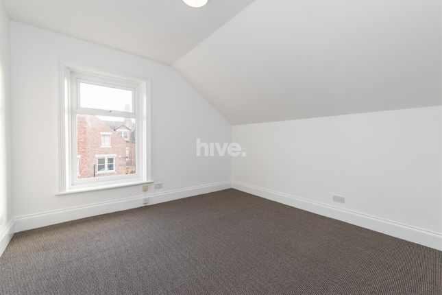 Flat 4, 90, St George's Terrace, Newcastle Upon Tyne photo 4