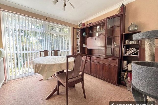 18 East Lodge Road, Ashford photo 3