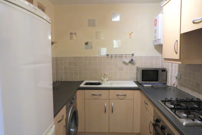 8, Cresscombe Close, Gillingham photo 4