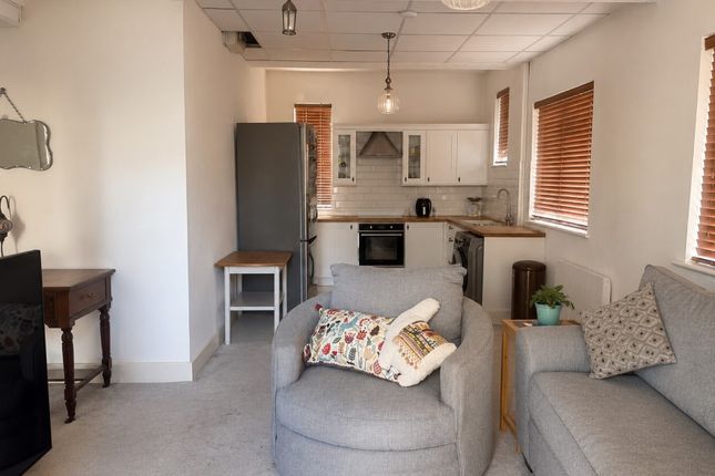 Flat 6, Grosvenor House, Northampton photo 2