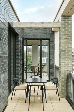Flat for sale in All Saints Passage, London