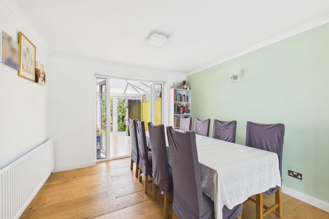 5 Laurel Road, Nottingham photo 3