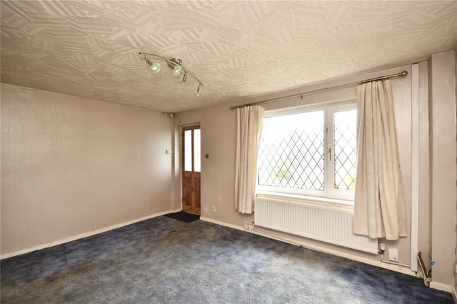 239, Grains Road, Oldham photo 4