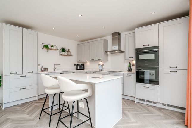 56 Green Hill Drive, Leyland photo 2