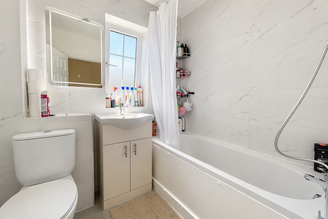 14, Woodford Green photo 4
