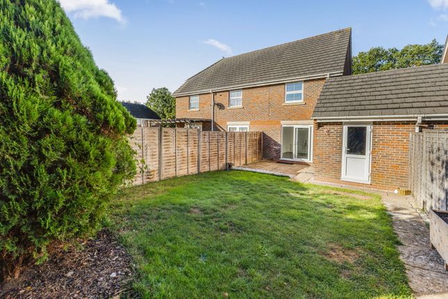 30, Bluebell Way, Burgess Hill photo 2