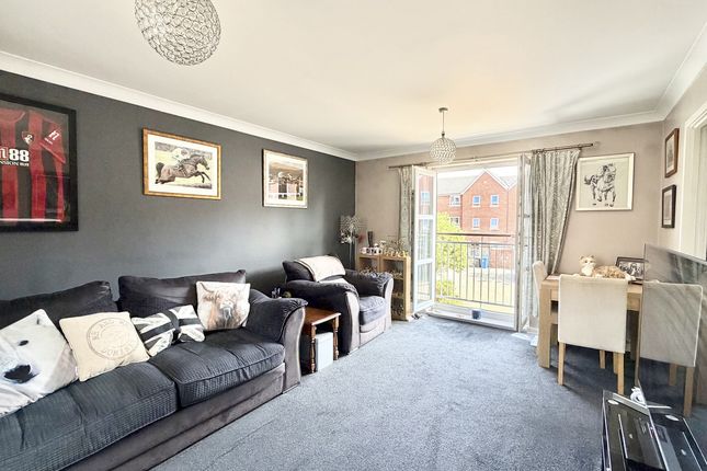 2, Phippard Way, Poole photo 2