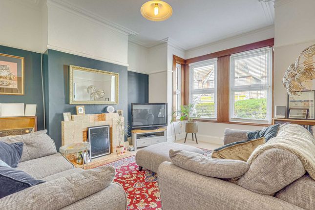 176, West Road, Westcliff-on-sea photo 2