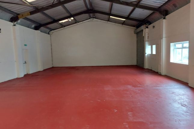 Warehouse to let in Highfield, Ferndale