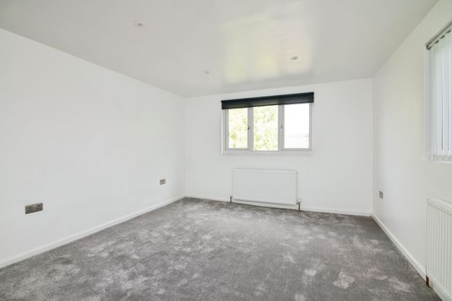 18, Bredon Avenue, Stourbridge photo 3