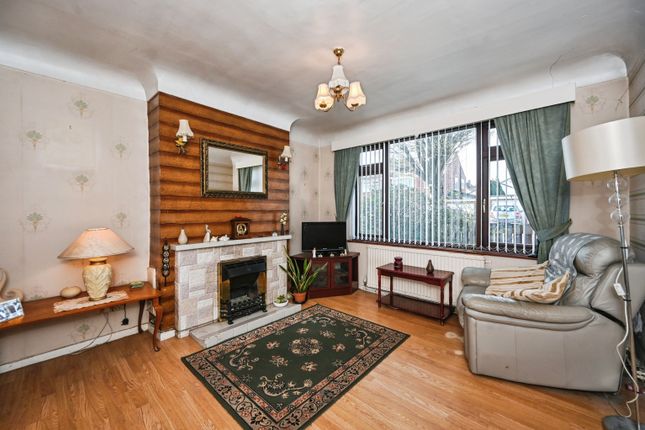 30, Carr Lane, Wigan photo 3