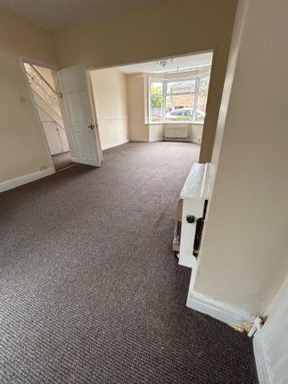 Thumbnail Semi-detached house to rent in Mount Road, Hayes