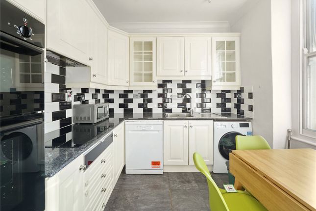 Thumbnail Terraced house to rent in Oakley Square, Camden