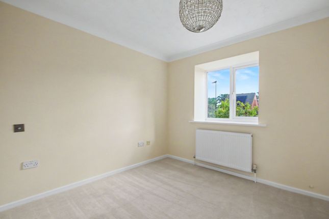 4 Grove Gardens, Southampton photo 5