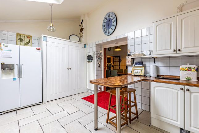 Bx1A1447-Hdr.Jpg