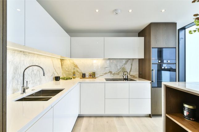 Flat for sale in Harbour Avenue, Fulham, London