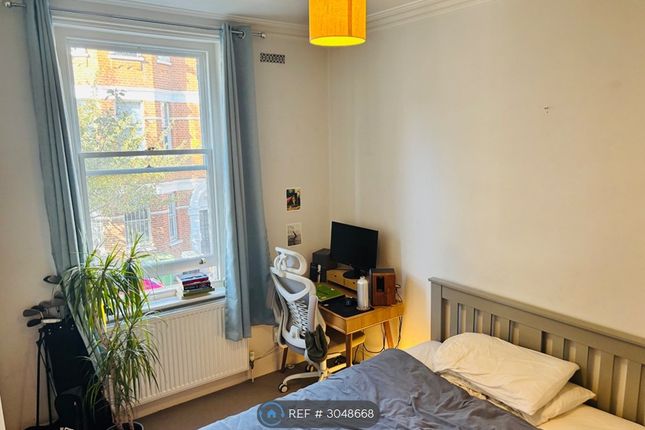 Flat, Salisbury House Rushcroft Road, London photo 4
