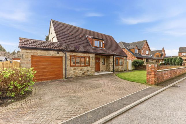 2, Coopers Close, Pontefract photo 2