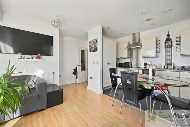 Flat 46, Luma Apartments, Central Way, London photo 2