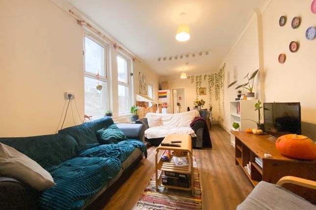 5-bed terraced on 147, Donald Street, Cardiff, £2,550/mo