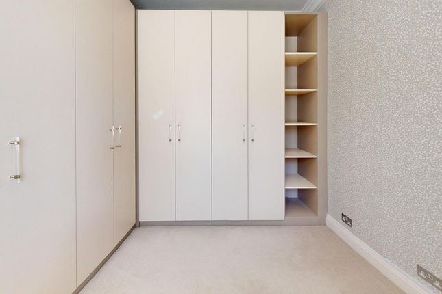 En Suite Dressing Room 2