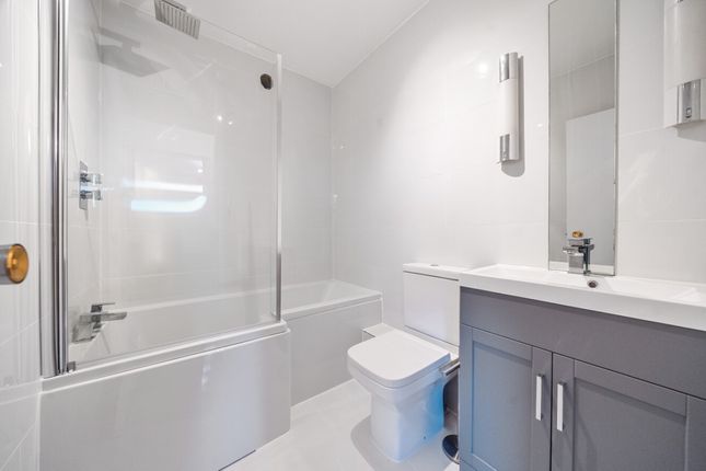 14 Glenmore, 9, Kersfield Road, London photo 4
