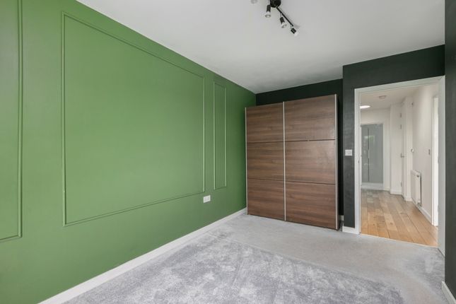 Averil Court, 3,Flat 12, East End Road, London photo 4