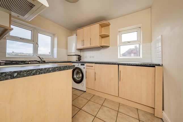 Pinner Road, Northwood photo 5